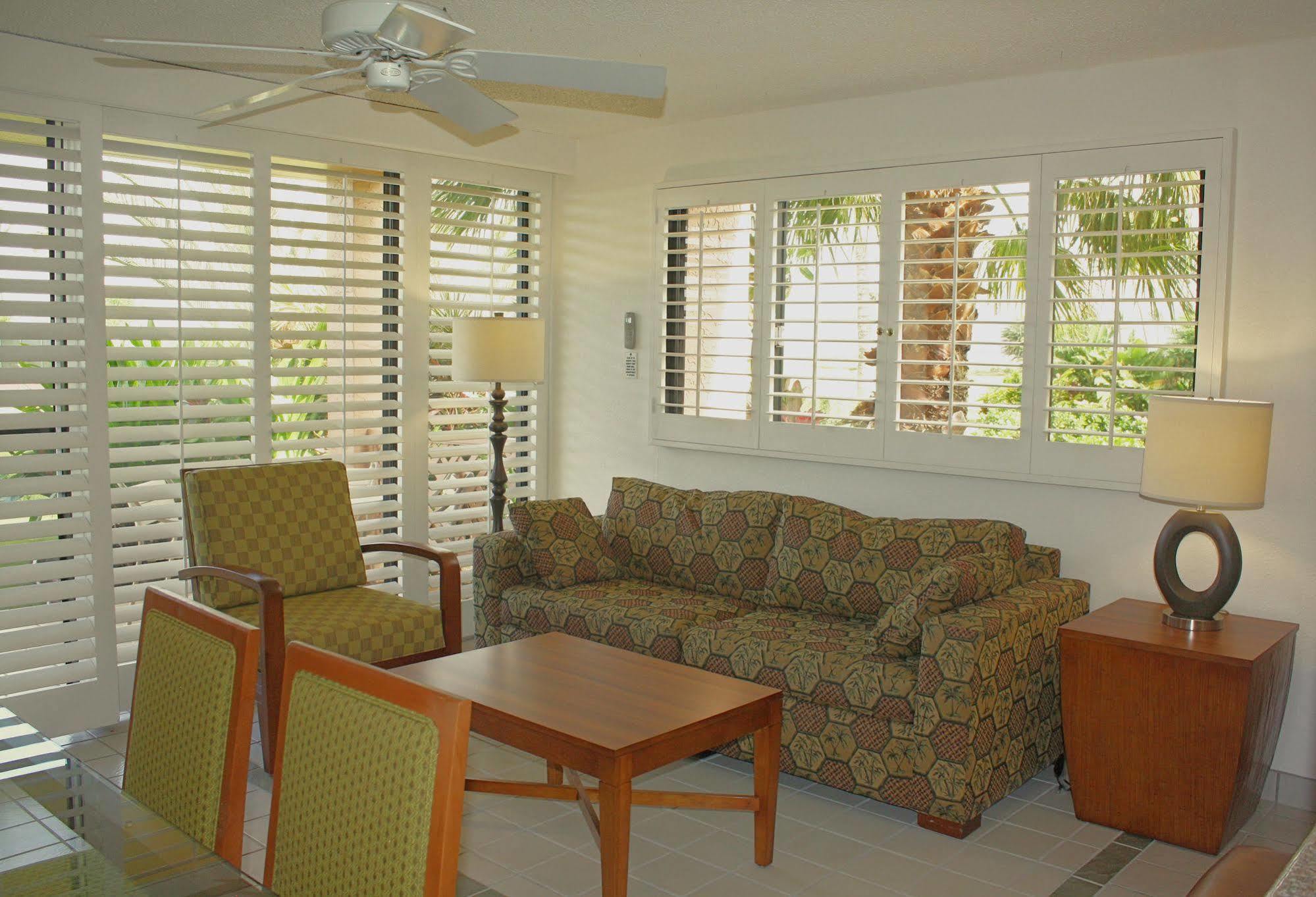Maui Schooner Resort Kihei Exterior photo
